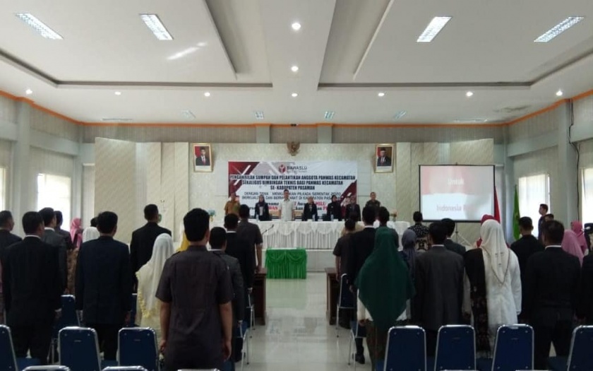 Pengambilan Sumpah dan Pelantikan Panwas Kecamatan se Kabupaten Pasaman, 20 Desember 2019